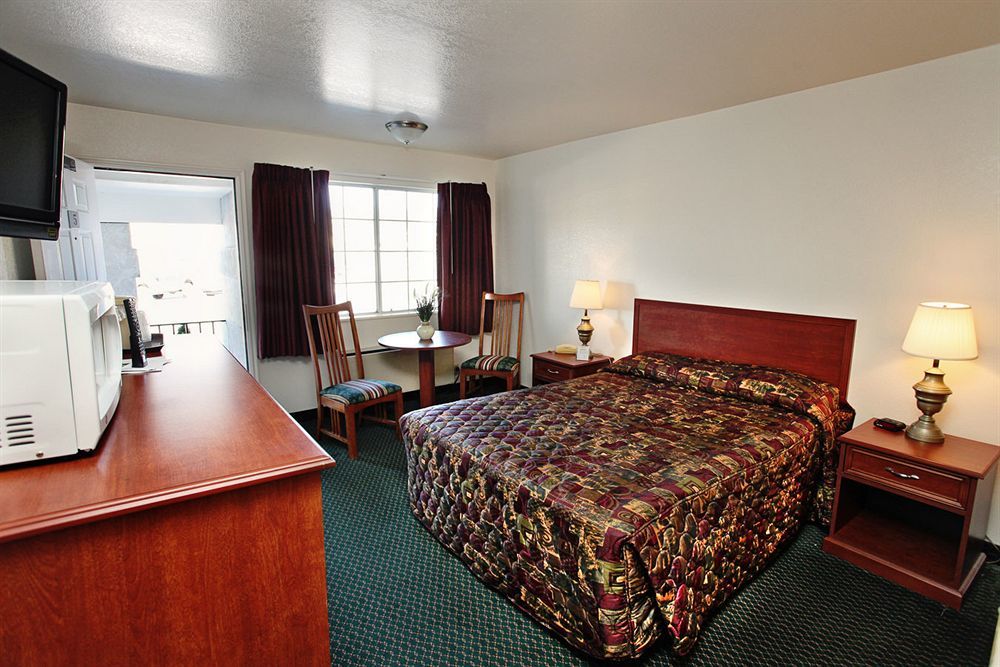 National 9 Mount Nebo Motel Nephi Buitenkant foto
