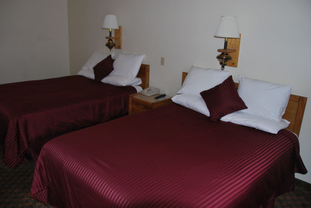 National 9 Mount Nebo Motel Nephi Buitenkant foto